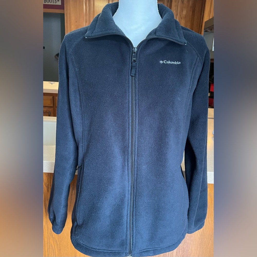 Columbia Black Jacket with Zipper